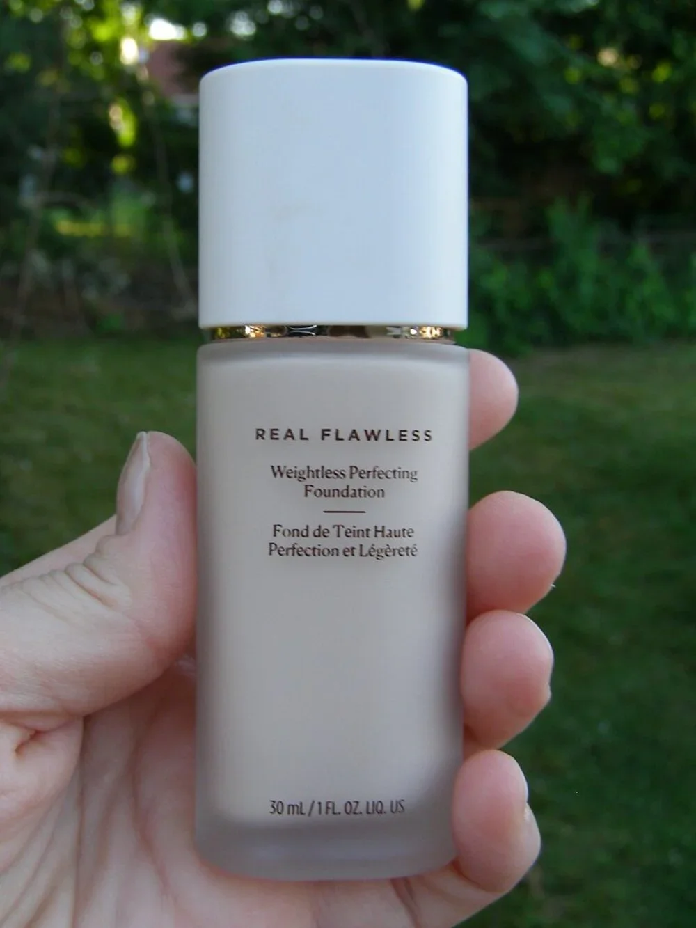 NEW Laura Mercier Real Flawless Foundation